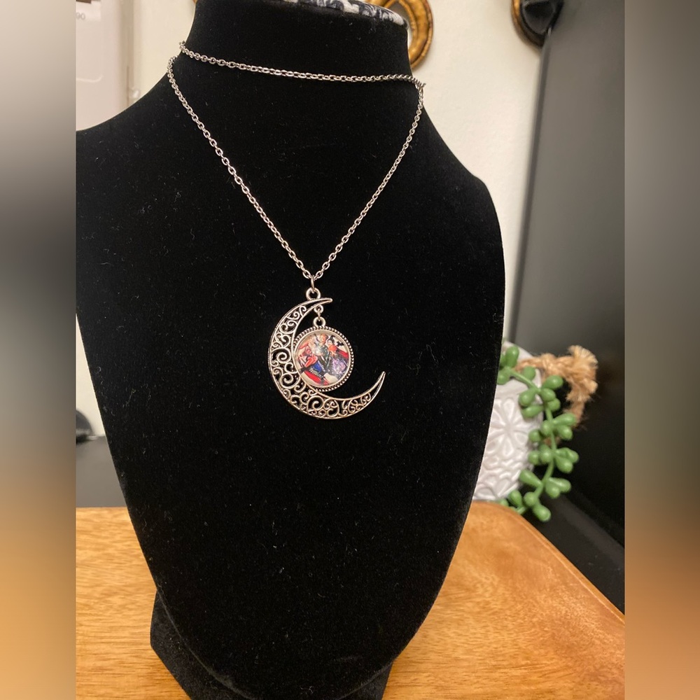 Hocus Pocus necklace